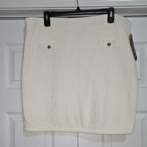 🆕️ French Connection Cream Sweater Skirt